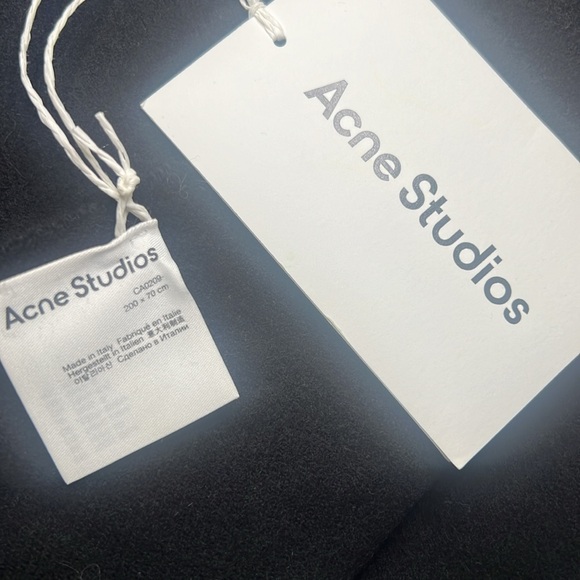 NWT Acne Studios wool scarf fringe (unisex) - Picture 5 of 9